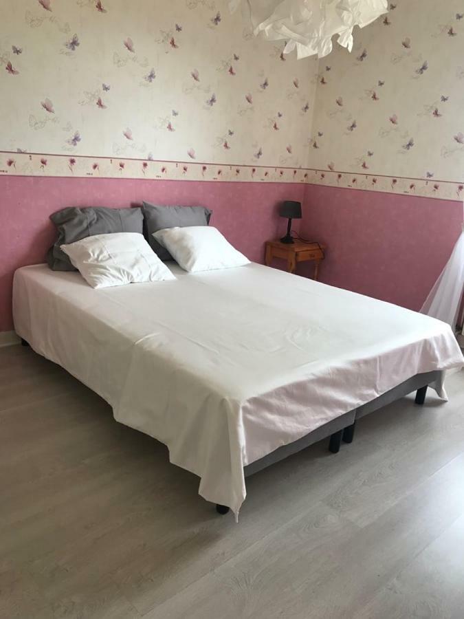 Belle-Vue Villa Givet Bagian luar foto